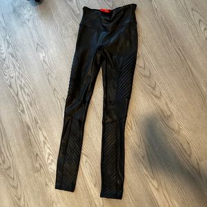 Spanx faux leather moto leggings completely undamaged